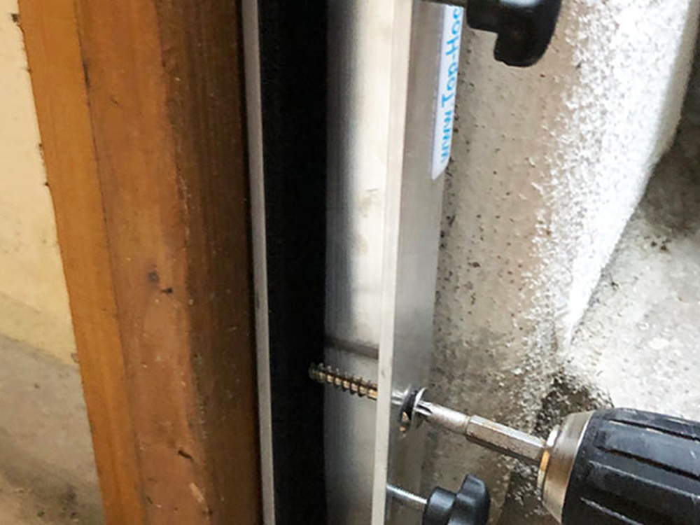 Alu Profile anschrauben Hochwasserschutz Dammbalken